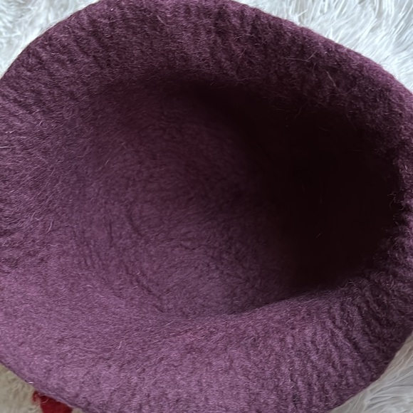 Women’s cute Wool with 3 contrasting florettes winter casual hat, accessories - Picture 4 of 10